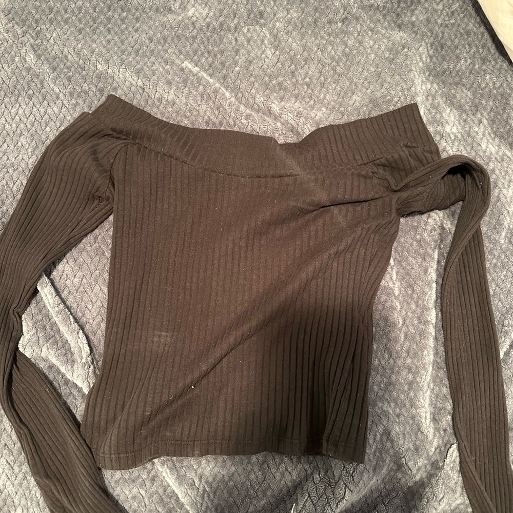 Off-Shoulder Ribbed Top